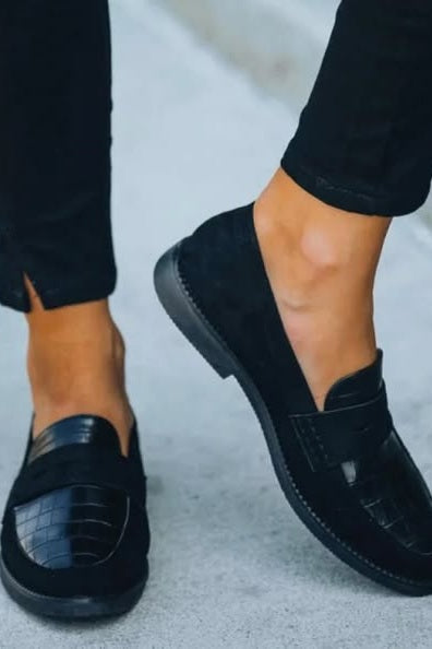 Emily | Classic Croc-Pattern Loafers