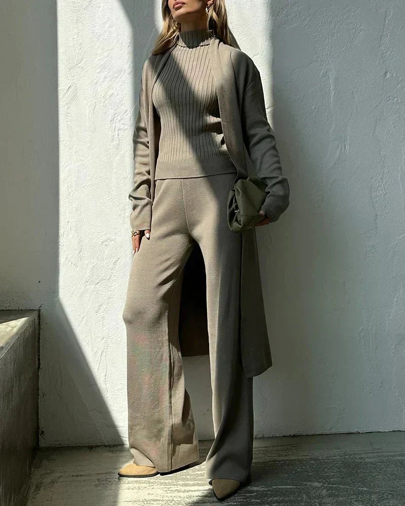 Dominique | Sleek Three-Piece Lounge Set