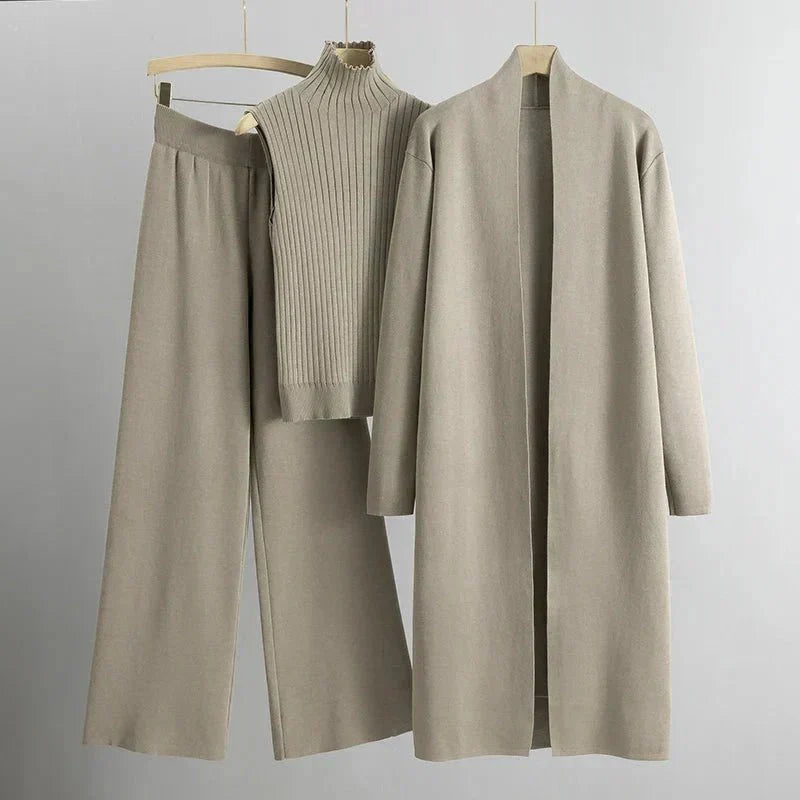 Dominique | Sleek Three-Piece Lounge Set