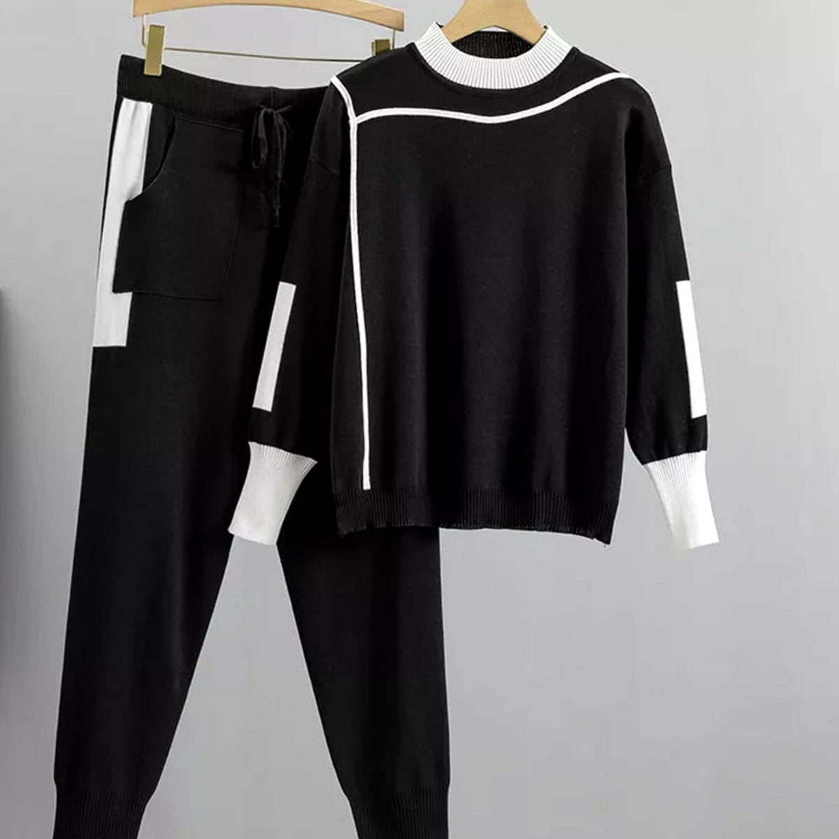 Chloe | Women’s Contrast Piping Knit Sweater & Jogger Set