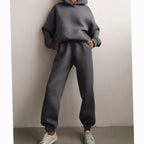 Sienna | Women’s Oversized Fleece Hoodie & Jogger Set