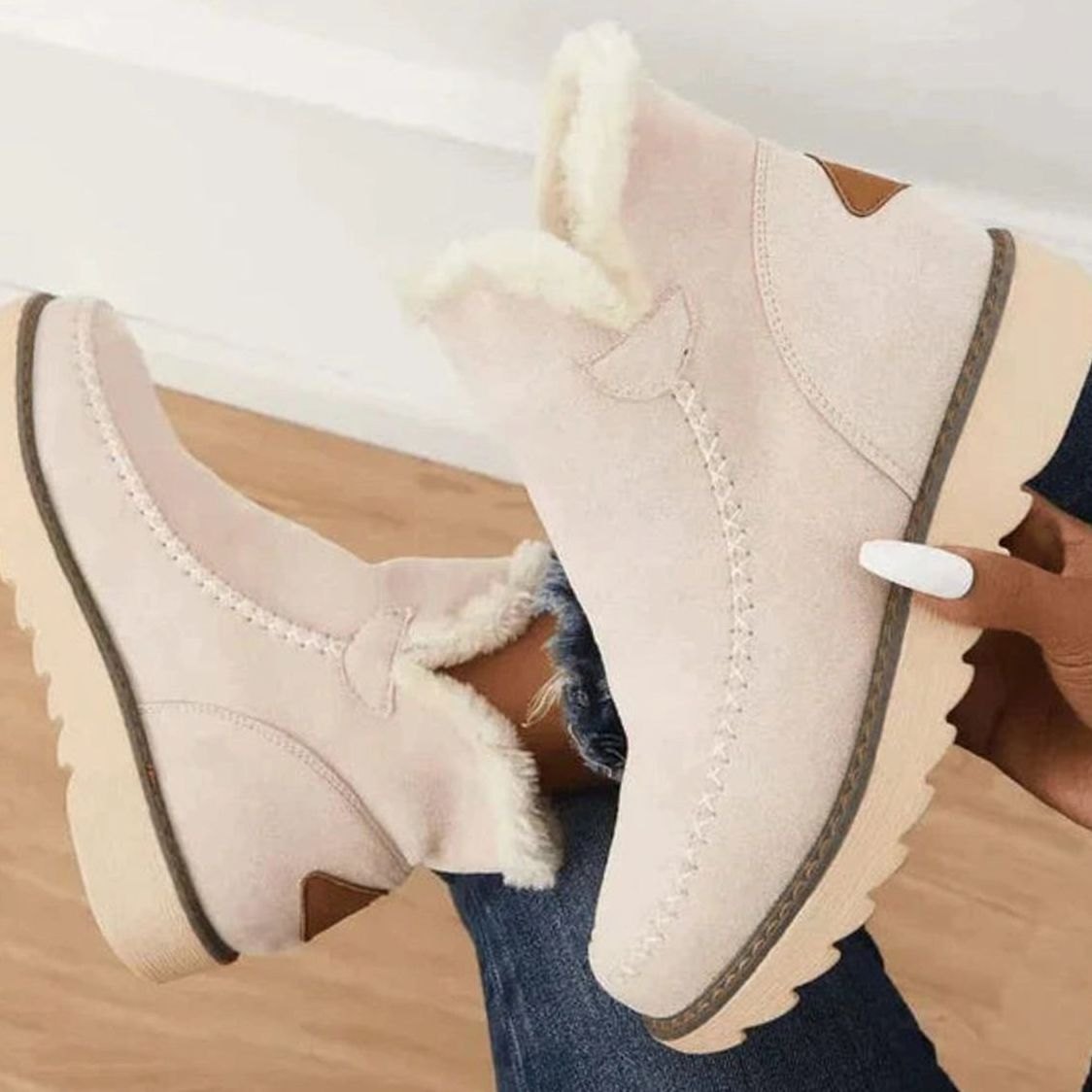 Callie | Women’s Sherpa-Lined Moc-Toe Platform Booties