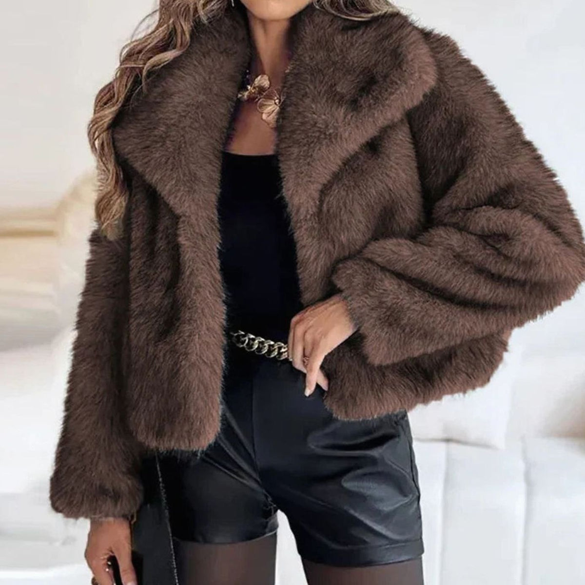 Giselle | Women’s Plush Faux-Fur Lapel Collar Short Jacket