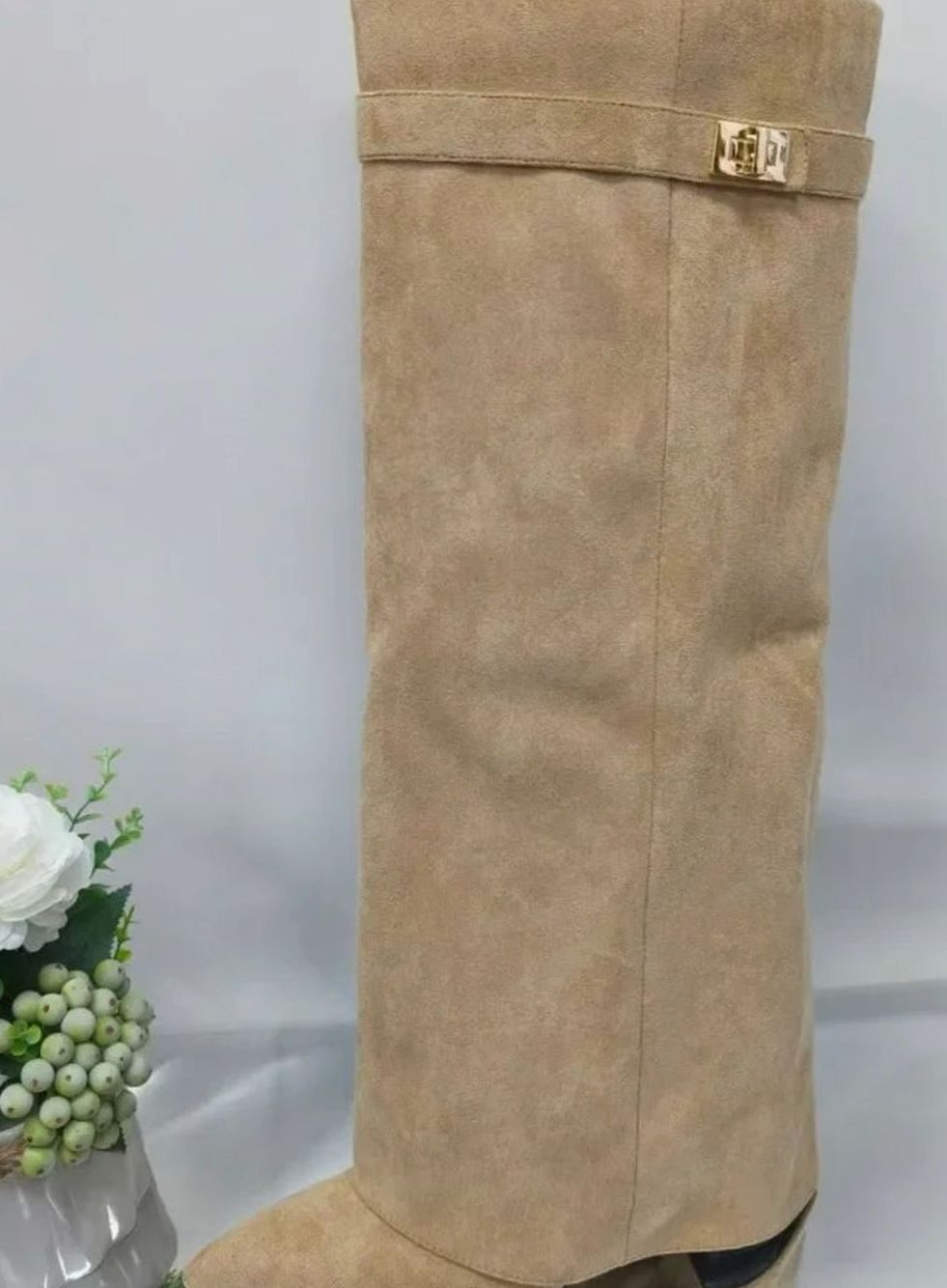 Vienna | Women’s Fold-Over Pointed-Toe Lock Tall Gaiter Boots