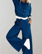 Nova | Women’s Contrast-Trim Cropped Hoodie & Wide-Leg Sweatsuit Set