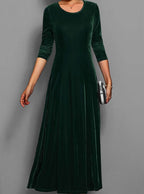 Vivienne | Women’s 3/4-Sleeve Scoop-Neck Velvet A-Line Maxi Dress